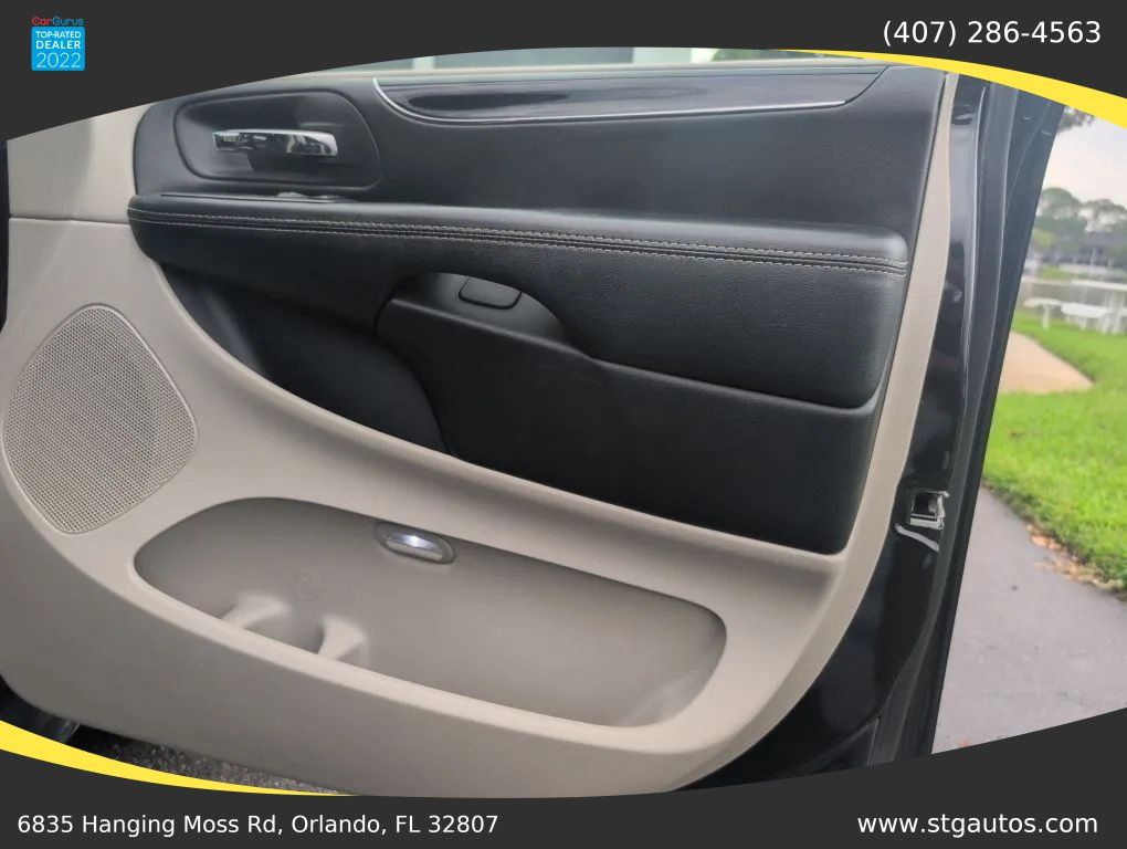 Used 2020 Dodge Grand Caravan SXT FWD image 23