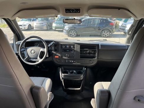 Used 2012 Chevrolet Express 3500 LS image 7