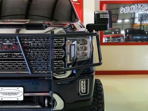Used 2021 GMC Sierra 2500 Denali w/ Denali Ultimate Package image 47