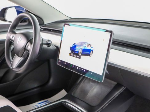 Used 2022 Tesla Model 3 Long Range image 23