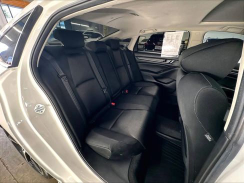 Used 2021 Honda Accord EX image 28
