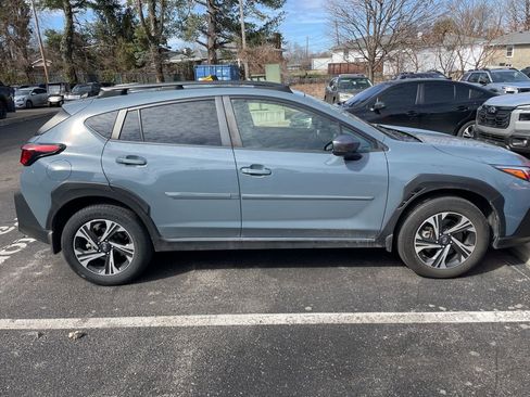 Used 2024 Subaru Crosstrek 2.0i Premium image 7