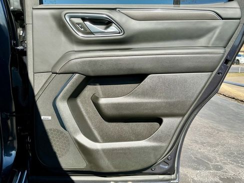 Used 2023 GMC Yukon AT4 image 25