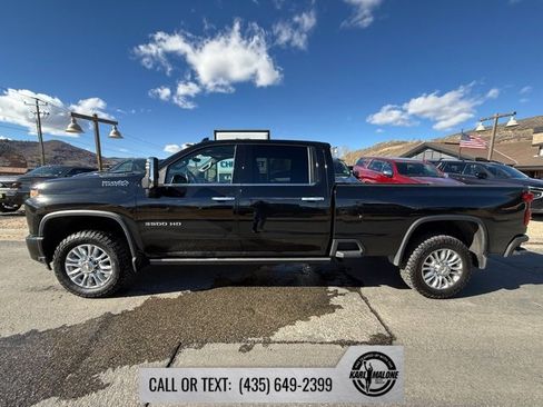 Used 2023 Chevrolet Silverado 3500 High Country image 2