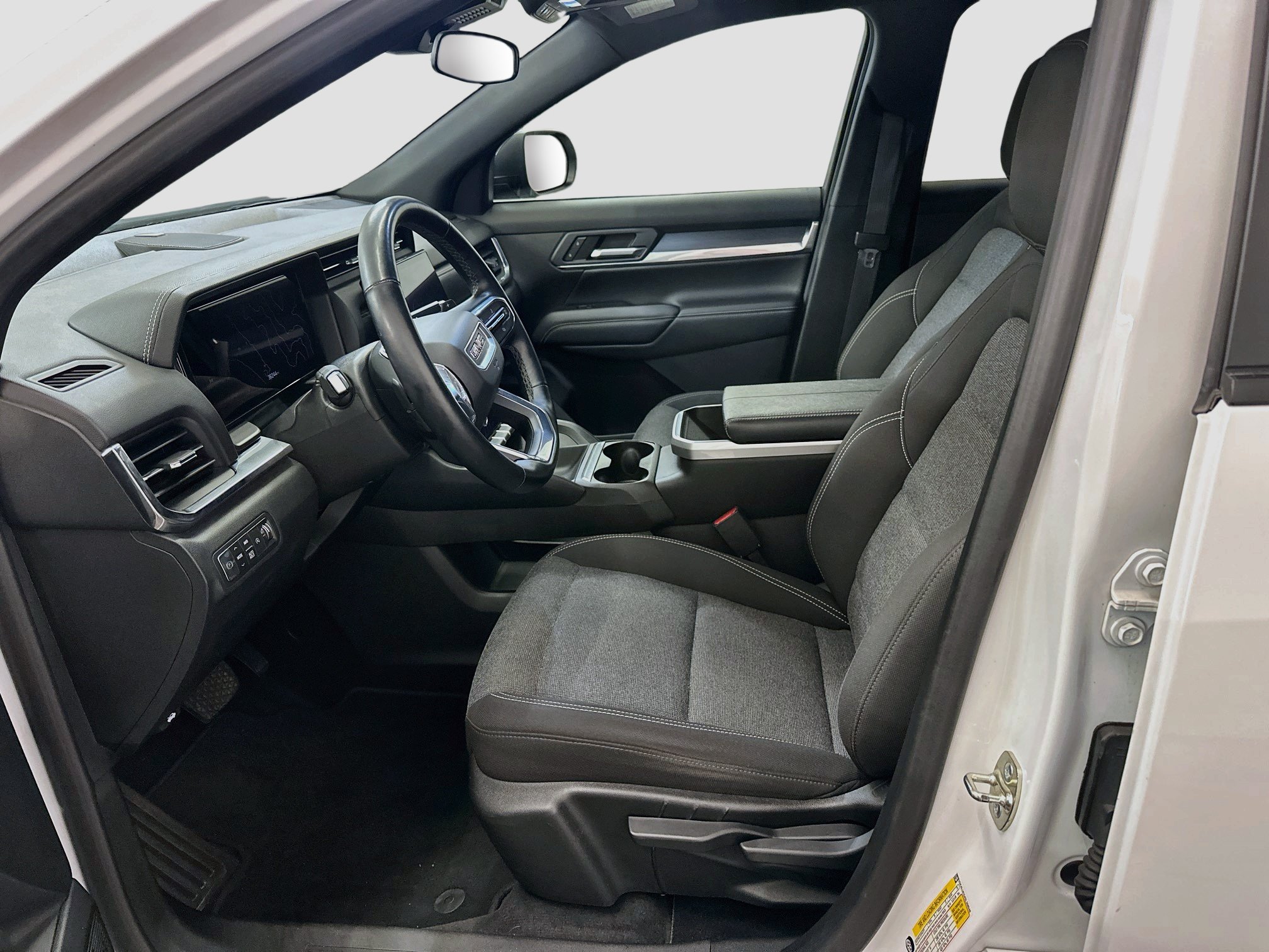 Used 2025 GMC Terrain Elevation AWD/4WD image 13