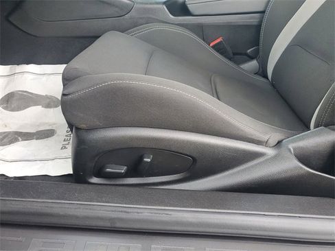 Used 2023 Chevrolet Camaro LT image 17