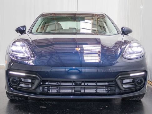 Used 2023 Porsche Panamera 4 Platinum Edition AWD/4WD image 2