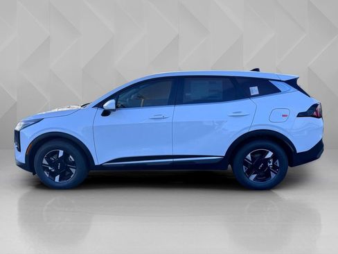 Used 2026 Kia Sportage LX FWD image 8