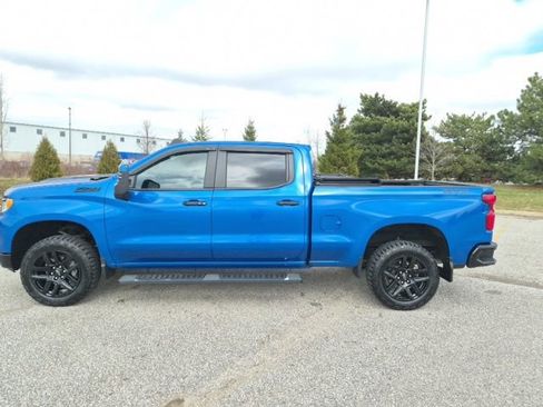 Used 2024 Chevrolet Silverado 1500 LT Trail Boss w/ Protection Package AWD/4WD image 8