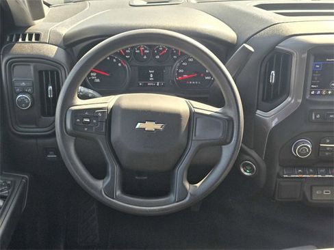 Used 2023 Chevrolet Silverado 1500 Custom image 15