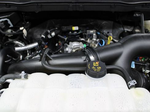 Used 2023 Ford F150 Lariat w/ Equipment Group 502A High AWD/4WD image 40