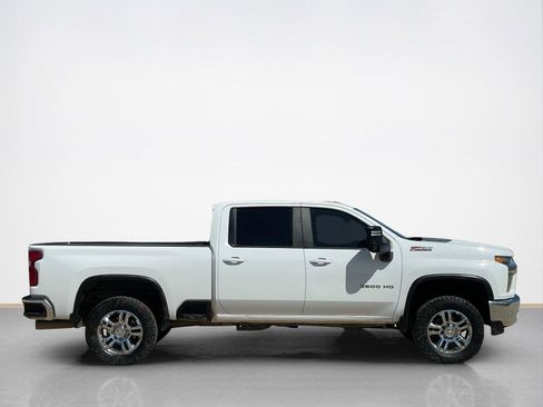 Used 2021 Chevrolet Silverado 2500 LT w/ Z71 Off-Road Package AWD/4WD image 9