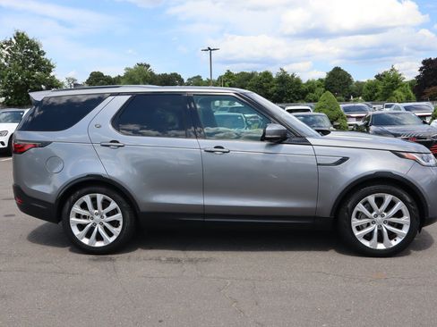 Used 2023 Land Rover Discovery S AWD/4WD image 4