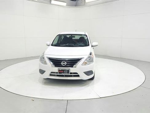 Used 2016 Nissan Versa S Plus image 2
