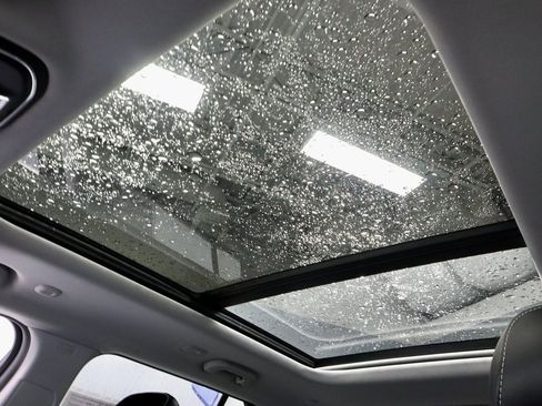 Used 2022 Jeep Grand Cherokee Limited 4xe image 33