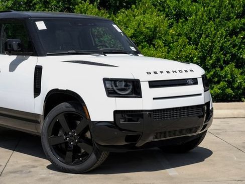 New 2026 Land Rover Defender 110 X-Dynamic SE AWD/4WD image 9