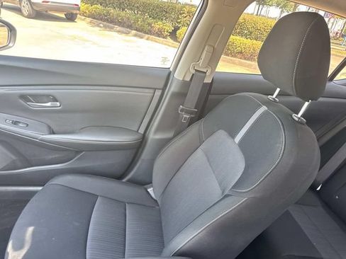 Used 2025 Nissan Sentra SV w/ All-Weather Package FWD image 21