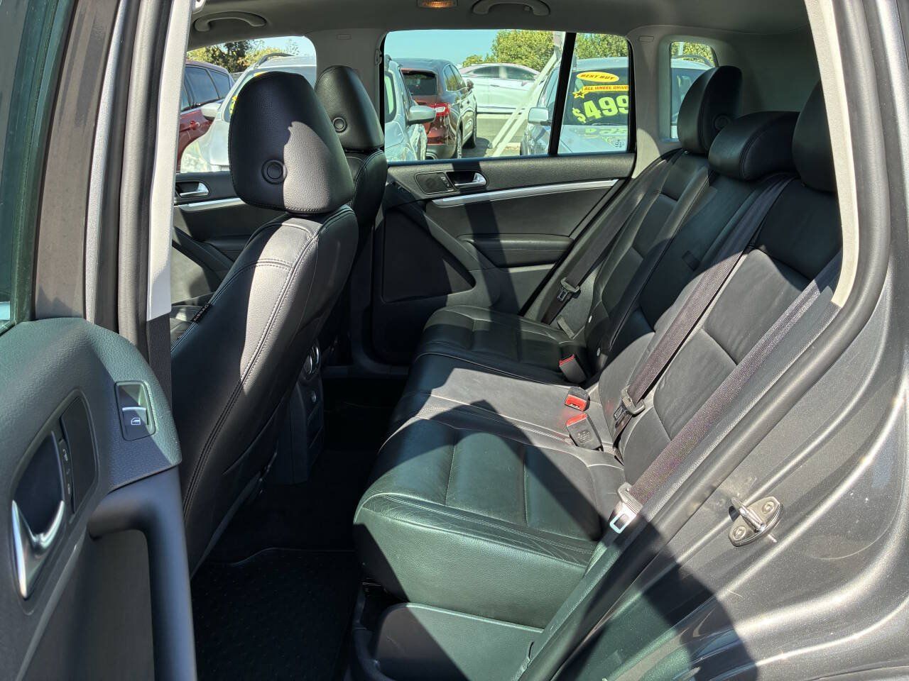 Used 2012 Volkswagen Tiguan SEL FWD image 4