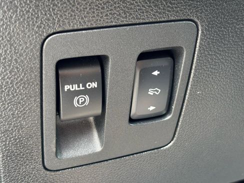 Used 2015 Ford F150 Lariat AWD/4WD image 19