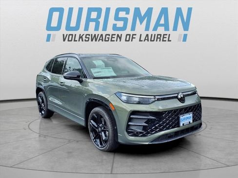 New 2026 Volkswagen Tiguan SE R-Line image 1