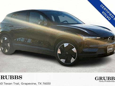 Certified 2025 Volvo EX30 Plus w/ Climate Package image 1