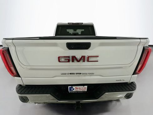 Used 2022 GMC Sierra 1500 SLT w/ SLT Premium Package AWD/4WD image 6