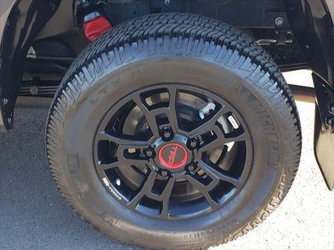 Certified 2020 Toyota Tundra TRD Pro AWD/4WD image 7