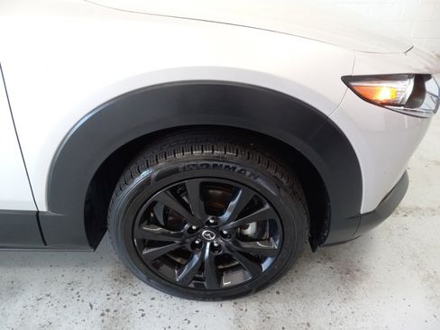 Used 2024 MAZDA CX-30 AWD 2.5 S w/ Select Sport Pkg image 3