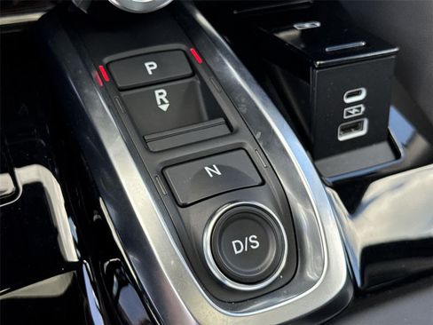 Certified 2024 Acura MDX SH-AWD w/ Technology Package image 29