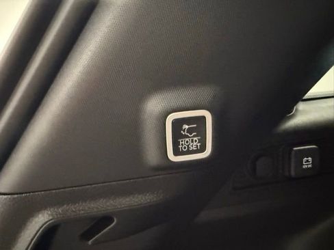 New 2026 Jeep Grand Cherokee Laredo image 10