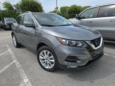 Used 2021 Nissan Rogue Sport SV FWD image 1