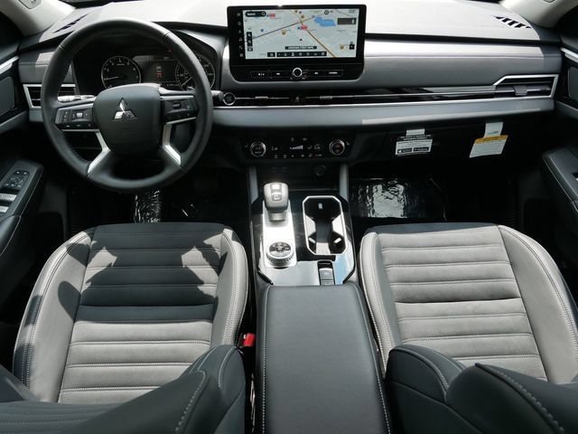 Used 2026 Mitsubishi Outlander SE AWD/4WD image 13