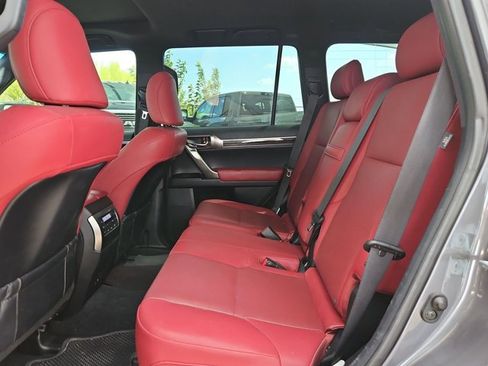Used 2022 Lexus GX 460 Premium w/ Premium Package AWD/4WD image 15