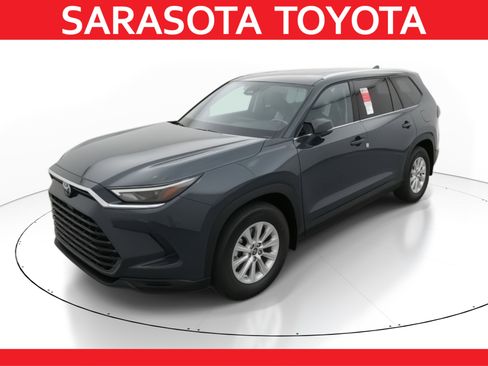 New 2026 Toyota Grand Highlander XLE FWD image 1