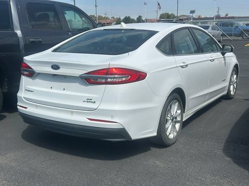 Used 2019 Ford Fusion SE FWD image 7