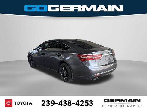 Used 2018 Toyota Avalon Touring FWD image 4