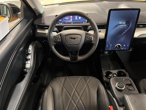 Used 2023 Ford Mustang Mach-E Select image 18