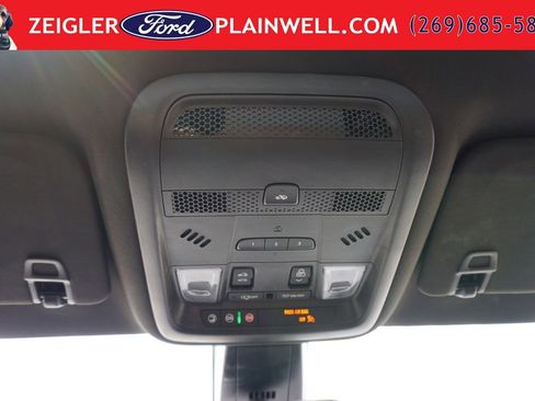 Used 2024 Cadillac XT6 Premium Luxury w/ LPO, Floor Liner Package AWD/4WD image 32