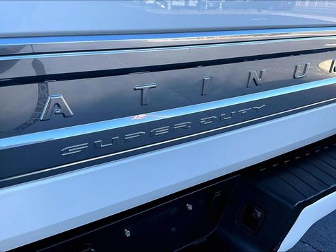 Used 2022 Ford F250 Platinum w/ FX4 Off-Road Package image 24