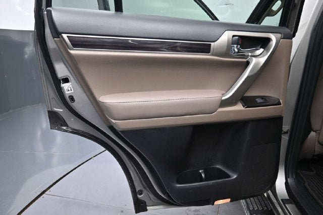 Used 2020 Lexus GX 460 AWD/4WD image 19