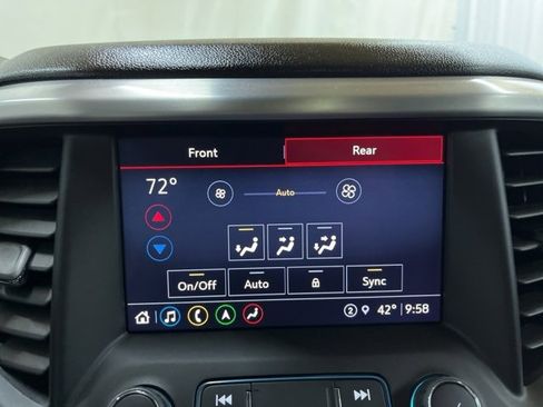 Used 2023 GMC Acadia SLT w/ Preferred Package image 49