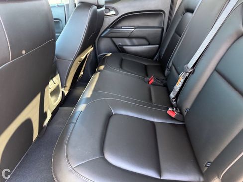 Used 2022 Chevrolet Colorado ZR2 AWD/4WD image 17