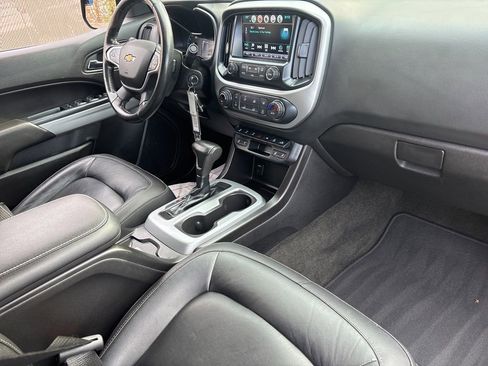 Used 2018 Chevrolet Colorado ZR2 w/ ZR2 Dusk Special Edition image 31