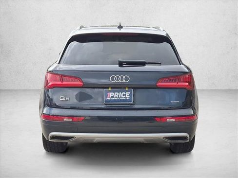 Used 2019 Audi Q5 2.0T Premium Plus w/ Premium Plus Package AWD/4WD image 6