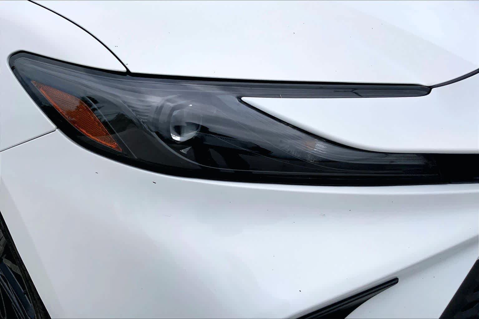 Used 2025 Toyota Camry SE FWD image 27