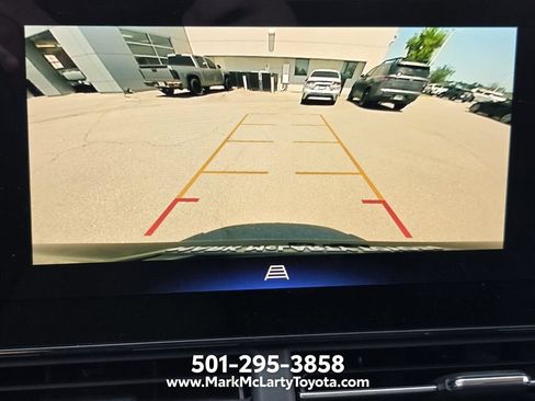 Used 2025 Chevrolet Trax LT w/ Driver Confidence Package FWD image 18