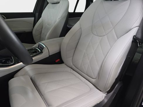 Certified 2026 BMW X5 sDrive40i w/ M Sport Package RWD image 14