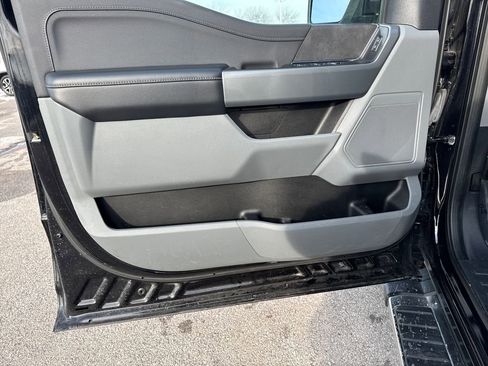 Used 2024 Ford F150 XLT image 11