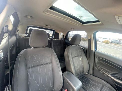 Used 2019 Ford EcoSport SE image 7