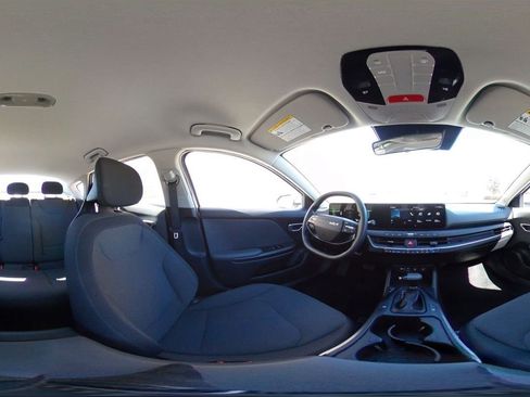 Used 2025 Kia K4 LXS image 41